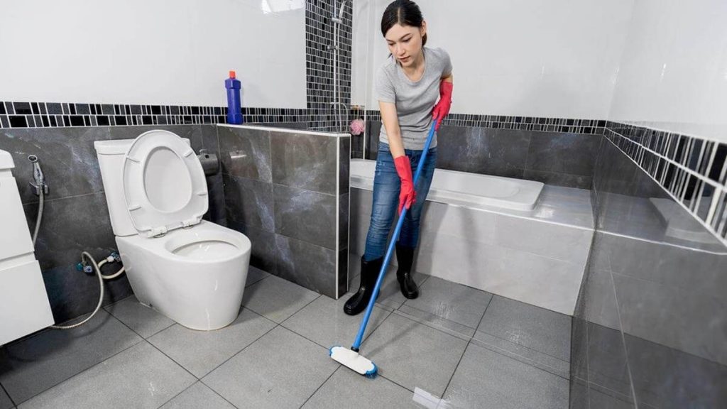 Melakukan pembersihan rutin